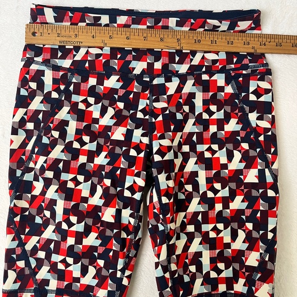 LOT OF 2 - Sweaty Betty Power 9" Biker Shorts Sz S 4/6 Green/Red Geo Maze Print - Picture 11 of 15